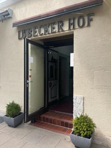 Lübecker Hof 2*